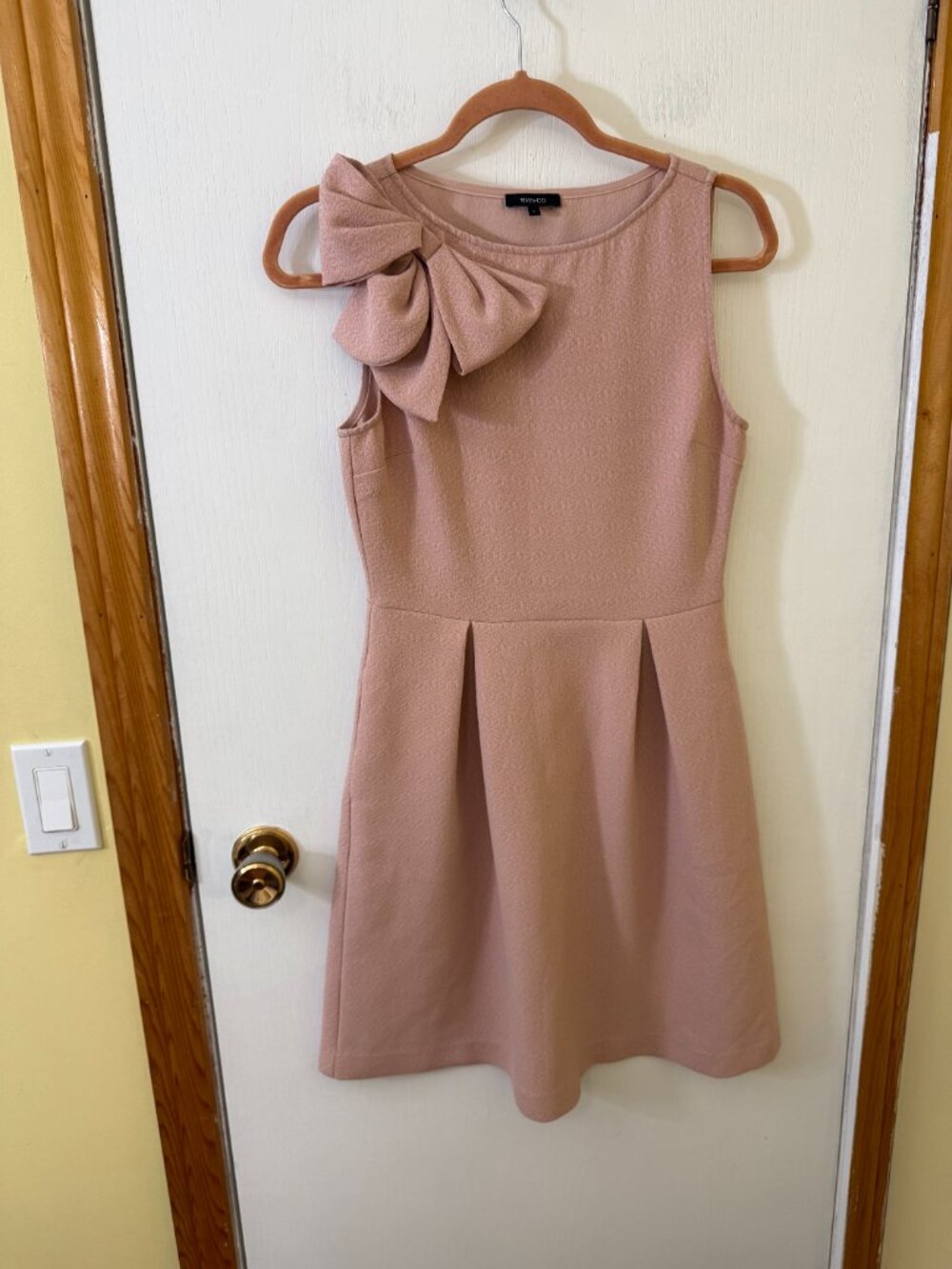 🦋 2/30 RW&CO Blush Pink Bow Fit & Flare Dress Size 2 - Picture 2 of 8